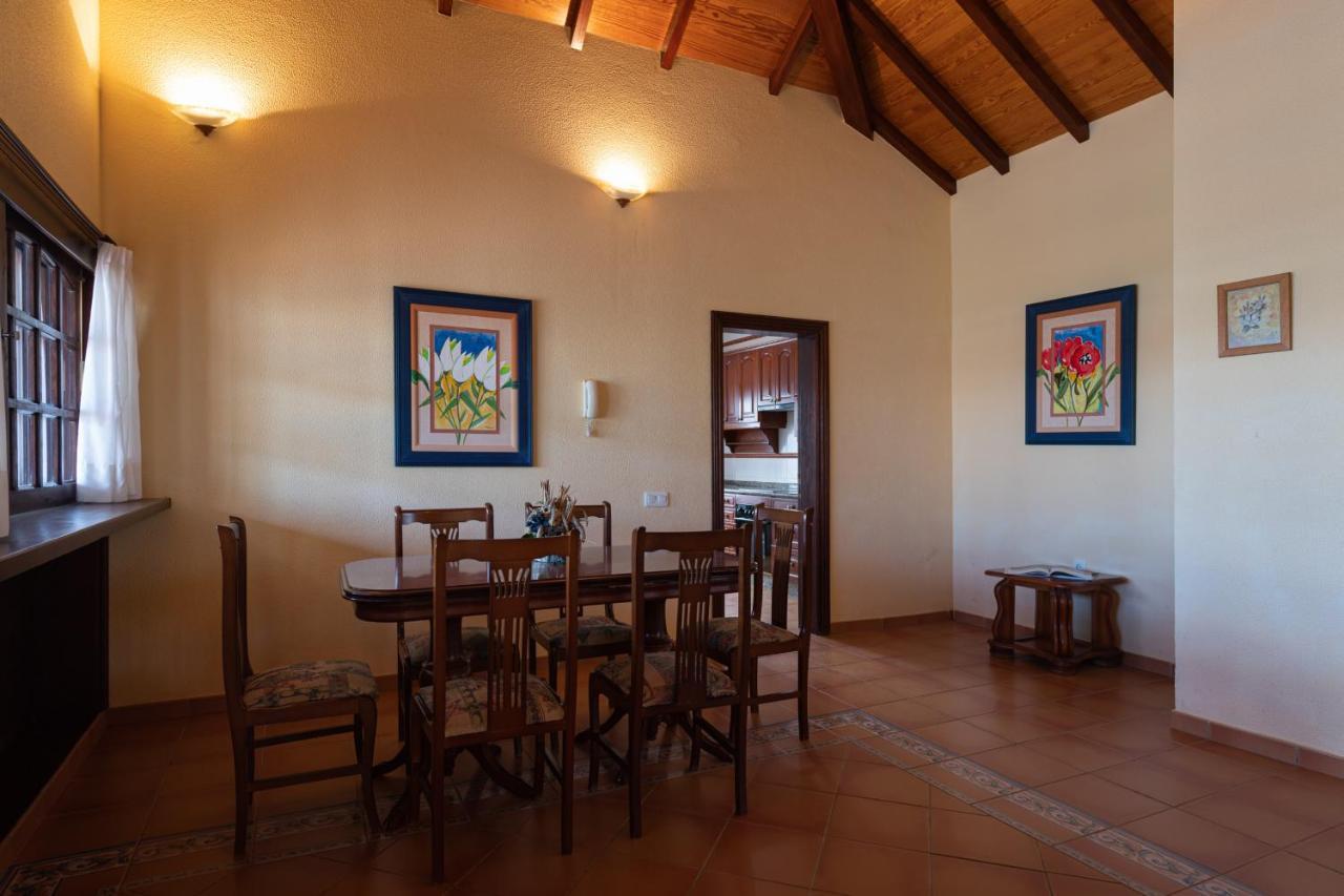 Homeforguest Villa Lobos Con Piscina Privada Caleta De Fuste Luaran gambar