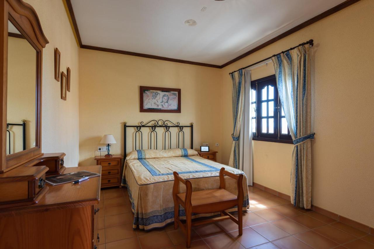 Homeforguest Villa Lobos Con Piscina Privada Caleta De Fuste Luaran gambar