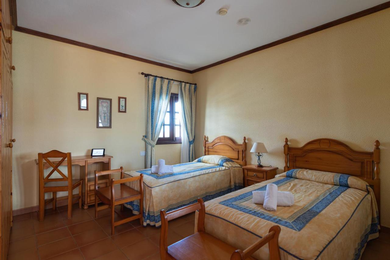 Homeforguest Villa Lobos Con Piscina Privada Caleta De Fuste Luaran gambar
